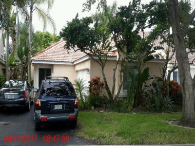 10040 Nw 4 St, Plantation, FL 33324