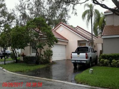 10165 Nw 4 St, Plantation, FL 33324