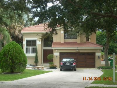 10300 Santiago St, Cooper City, FL 33026