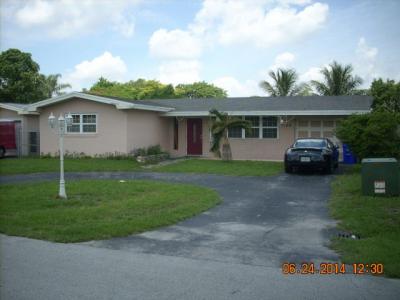 1130 Nw 83 Way, Pembroke Pines, FL 33024