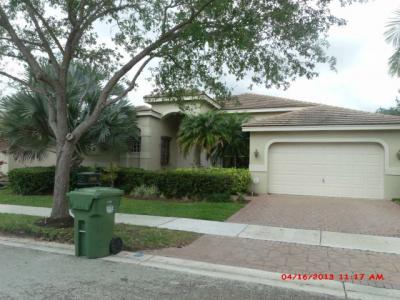 1260 Ginger Cir, Weston, FL 33326