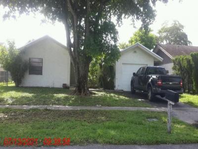 1300 Sw 82 Avenue, North Lauderdale, FL 33068