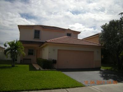 18542 Nw 22 St, Pembroke Pines, FL 33029