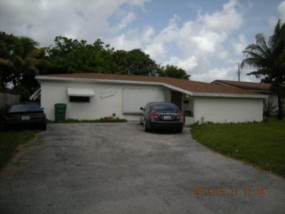 2310 Island Dr, Miramar, FL 33023