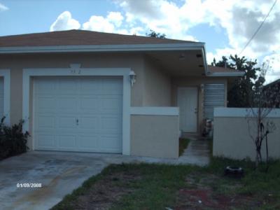 2352 Nw 20 St, Fort Lauderdale, FL 33311