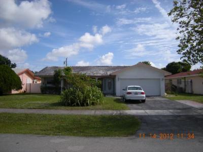 240 Nw 42 Ter, Plantation, FL 33317