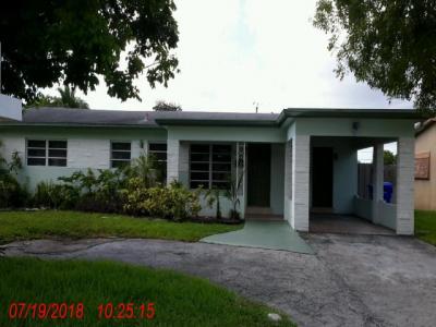 2622 Plunkett St, Hollywood, FL 33020