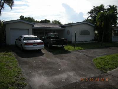 2907 Island Dr, Miramar, FL 33023