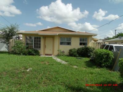 3007 Nw 26 St, Oakland Park, FL 33311