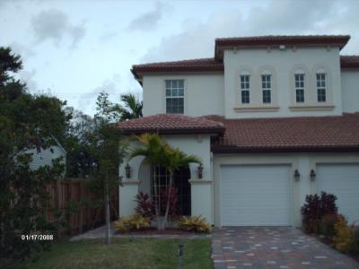 303 Sw 10 St, Fort Lauderdale, FL 33315