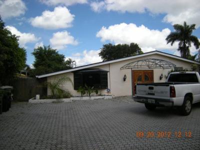 3161 Riverland Rd, Fort Lauderdale, FL 33312