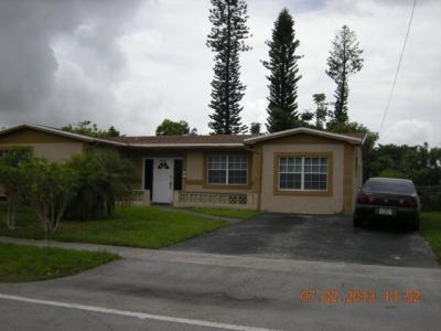 3198 Nw 39 St, Lauderdale Lakes, FL 33309