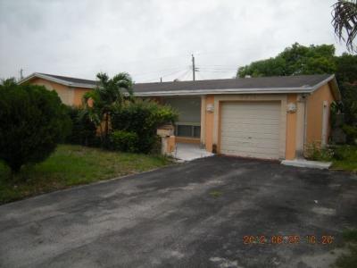 3412 Island Dr, Miramar, FL 33023