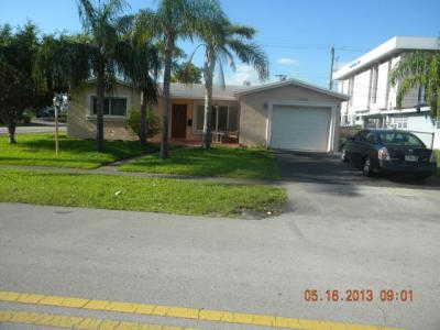 3656 Nw 32 St, Lauderdale Lakes, FL 33309