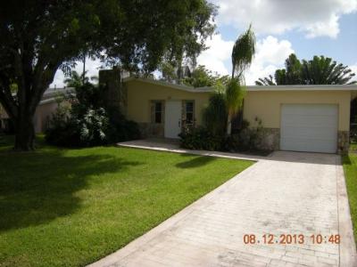 3829 E Lake Pl, Miramar, FL 33023