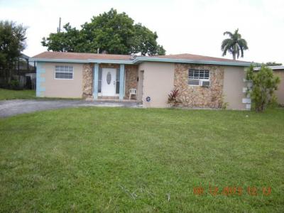 3908 E Lake Pl, Miramar, FL 33023