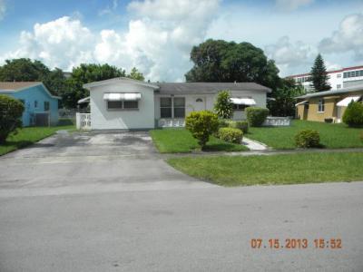 3948 Nw 45 Ave, Lauderdale Lakes, FL 33319