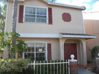 3952 Nw 122 Ter, Sunrise, FL 33323