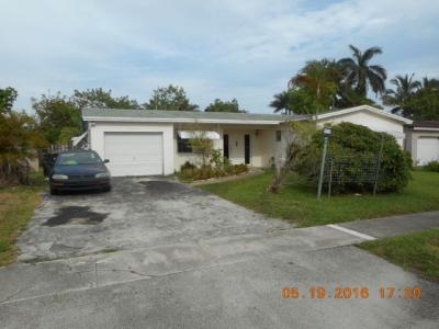 4070 Nw 35 Ave, Lauderdale Lakes, FL 33309