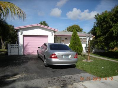 4231 Nw 44 St, Lauderdale Lakes, FL 33319