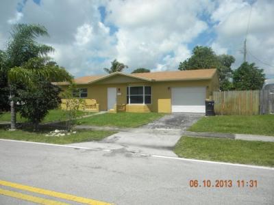 4361 Nw 36 Ave, Lauderdale Lakes, FL 33309