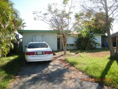 4490 Nw 18 Ter, Oakland Park, FL 33309