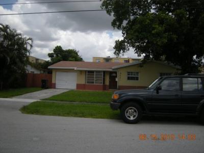 4551 Nw 34 Ct, Lauderdale Lakes, FL 33319