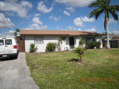 4681 Sw 42 Ave, Dania Beach, FL 33314