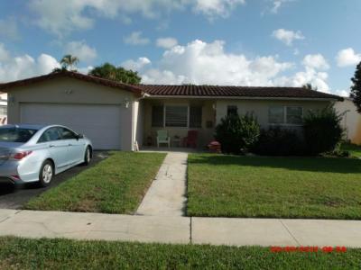 5511 Garfield St, Hollywood, FL 33021