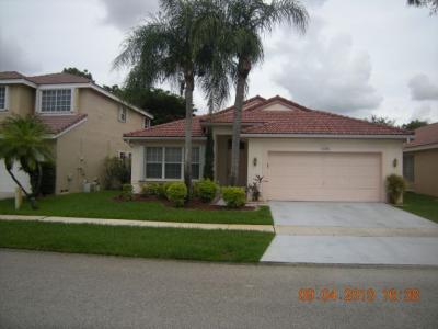 555 Sw 181 Way, Pembroke Pines, FL 33029