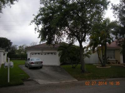 604 Nw 183 Way, Pembroke Pines, FL 33029