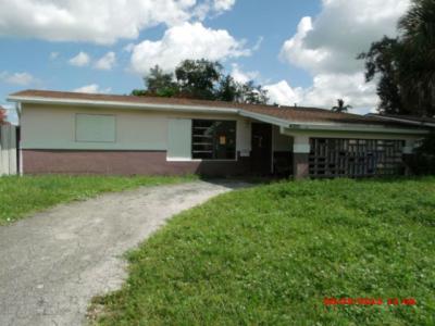 6351 Harding St, Hollywood, FL 33024