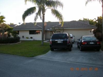 6522 Abotts Mill Ave, Davie, FL 33331