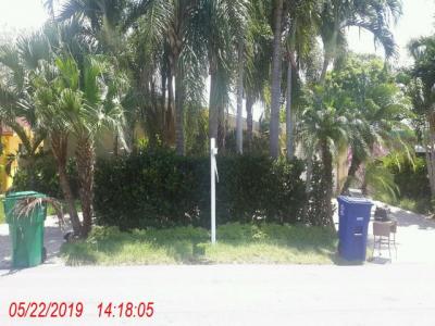 6740 Camelia Dr, Miramar, FL 33023