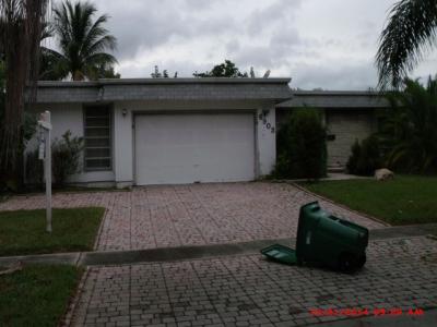 6903 Nw 78 Ct, Tamarac, FL 33321