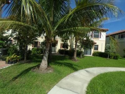 6972 Halton Park Ln, Coconut Creek, FL 33073