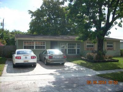 711 Sw 67 Ter, Pembroke Pines, FL 33023