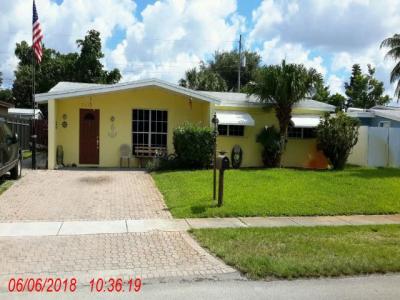 7171 Coolidge St, Hollywood, FL 33024