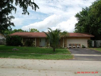 7421 Nw 13 St, Plantation, FL 33313