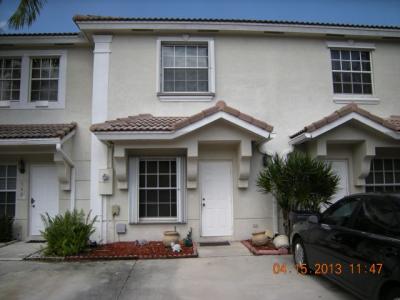 744 Sw 122 Ter, Pembroke Pines, FL 33025