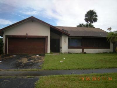 7527 Sw 6 Ct, North Lauderdale, FL 33068