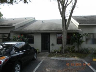 7608 Nw 38 Ct, Sunrise, FL 33351