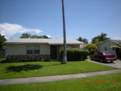 7704 Sw 9 St, North Lauderdale, FL 33068