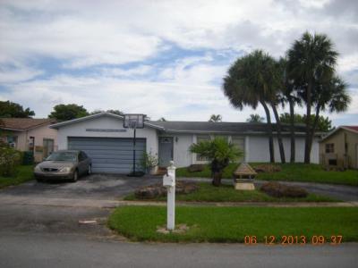 7801 Nw 46 St, Lauderhill, FL 33351