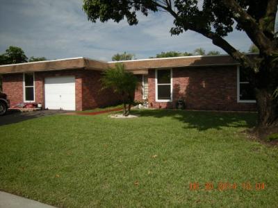 7901 Nw 71 Ave, Tamarac, FL 33321