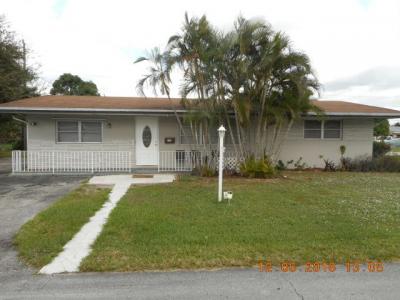 7941 Nw 14 Street, Pembroke Pines, FL 33024