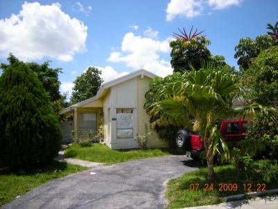 8130 Sw 4 St, North Lauderdale, FL 33068