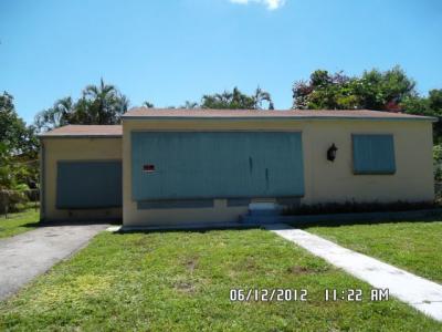 825 N 26 Ave, Hollywood, FL 33020