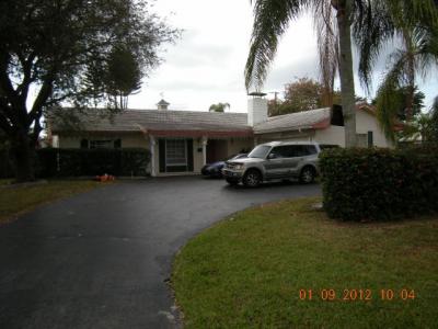 8304 Nw 36 Ct, Coral Springs, FL 33065