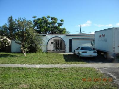 8421 Nw 21 Ct, Sunrise, FL 33322